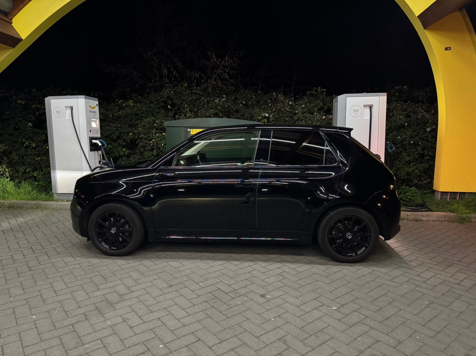 Honda e Advance *FULL OPTION* 2020 Zwart, Inc Dealergarantie, Auto's, Honda, 35 kWh, 4 stoelen, Zwart, Origineel Nederlands