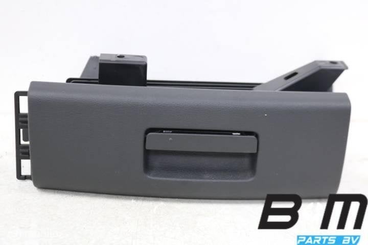 Bakje onder stoel rechtsvoor VW Golf 7 5G0880600A, Gebruikt