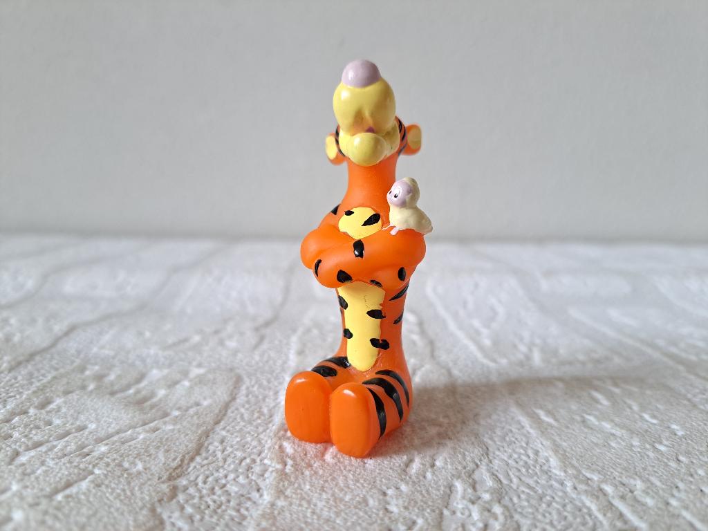 Tijgertje met vogeltje, Winnie de Poeh, Disney, rubber, Ophalen of Verzenden, Winnie de Poeh of vrienden, Zo goed als nieuw, Beeldje of Figuurtje
