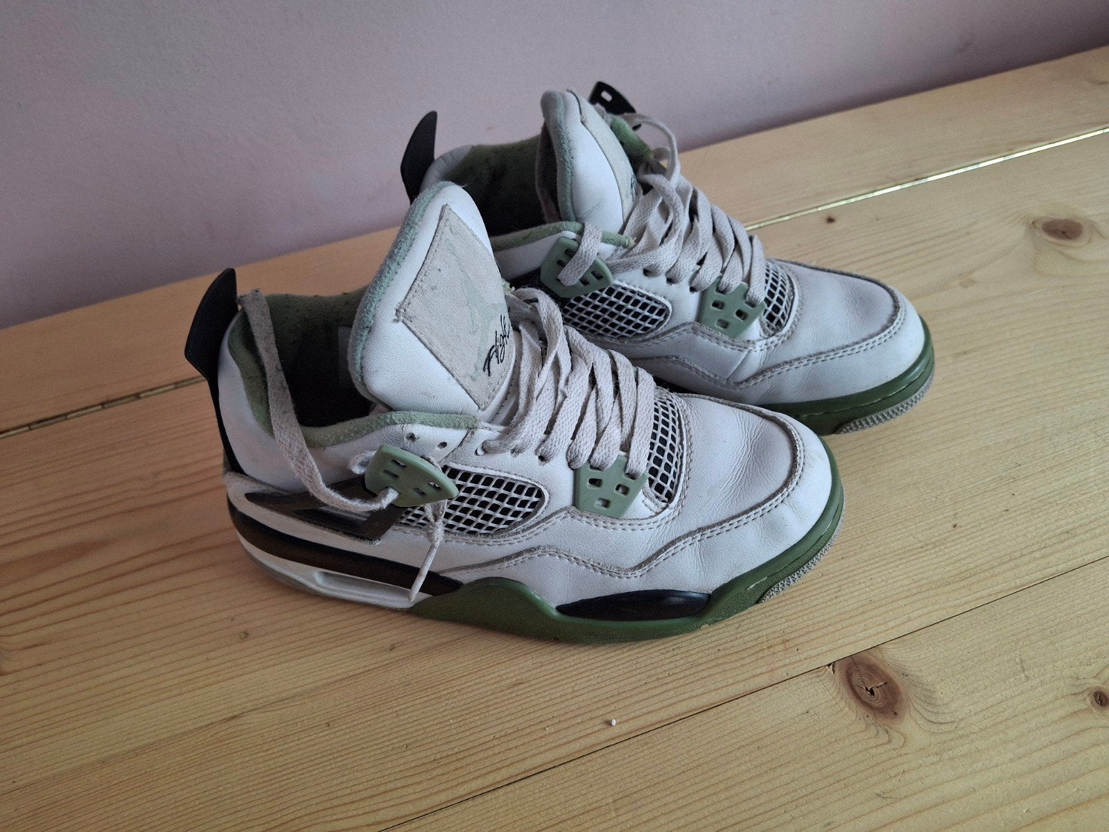 Leuke Jordan sneakers - Maat 37, Gebruikt, Ophalen of Verzenden, Jordan, Jongen of Meisje