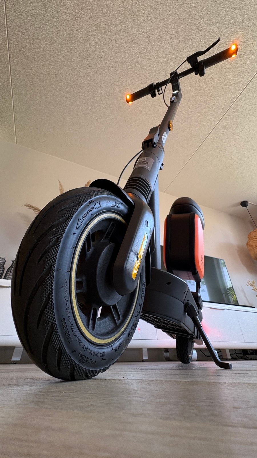 Segway Ninebot Max G2 met zadel en tas, Ophalen, Zo goed als nieuw
