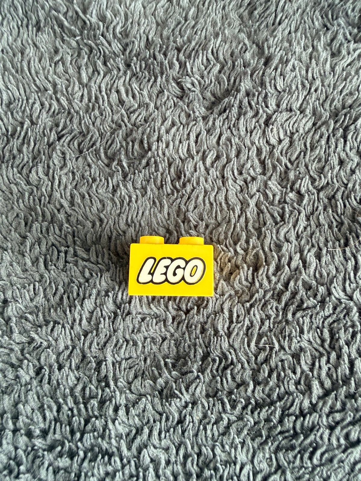 Lego 2x2 steen met LEGO opdruk - 1 stuk, Ophalen of Verzenden, Gebruikt, Losse stenen, Lego