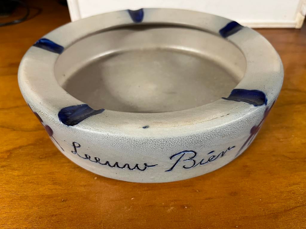 Vintage zandstenen asbak Leeuw Bier, Ophalen of Verzenden