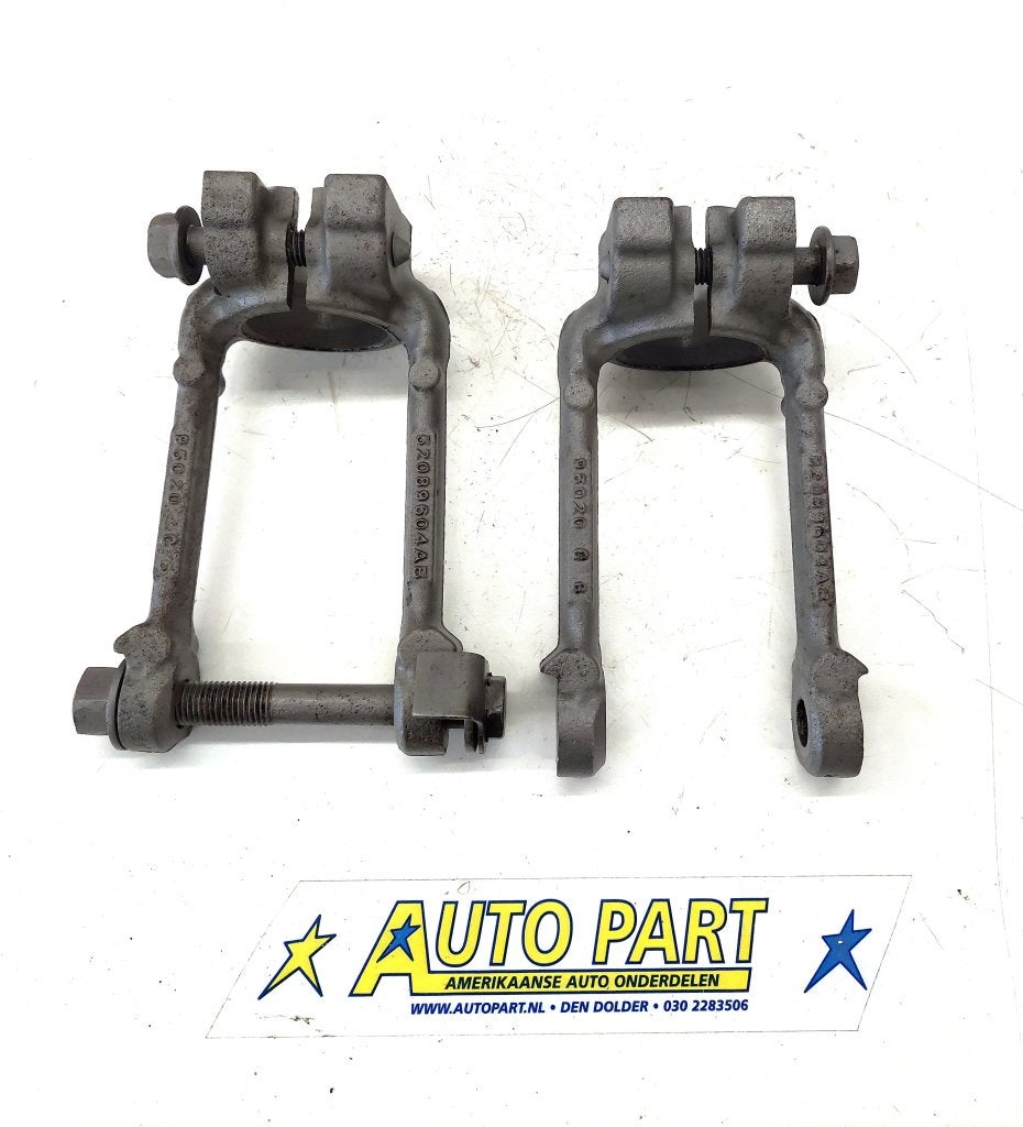 Jeep Grand Cherokee schokbreker bevestiging 2005-2010, Gebruikt, PO Box 21-8004 | Auburn Hills, MI 48321-8004, Ophalen of Verzenden