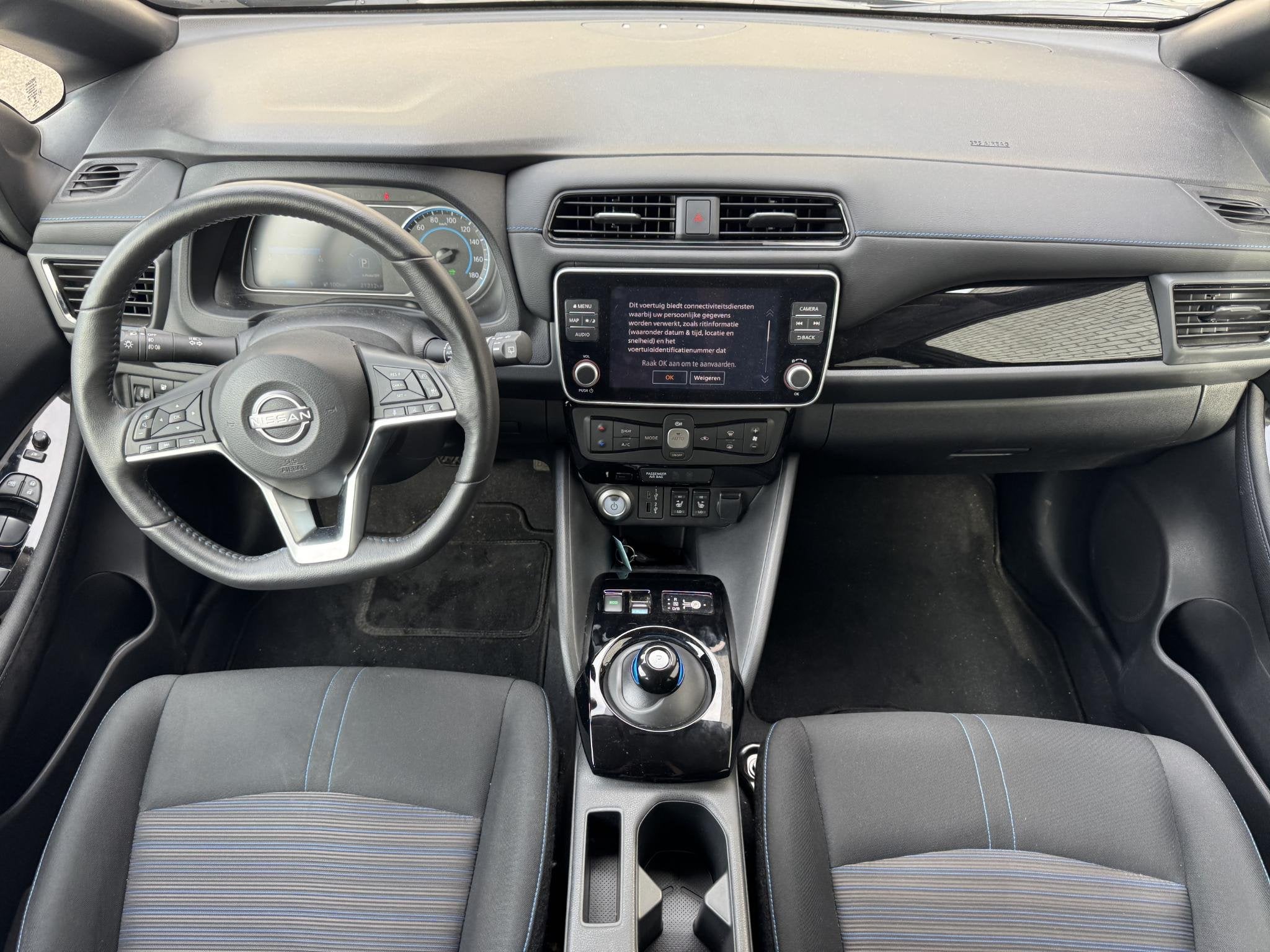 Foto 3 van Nissan LEAF N-Connecta 39 kWh | Navigatie | Stoel + Stuurver