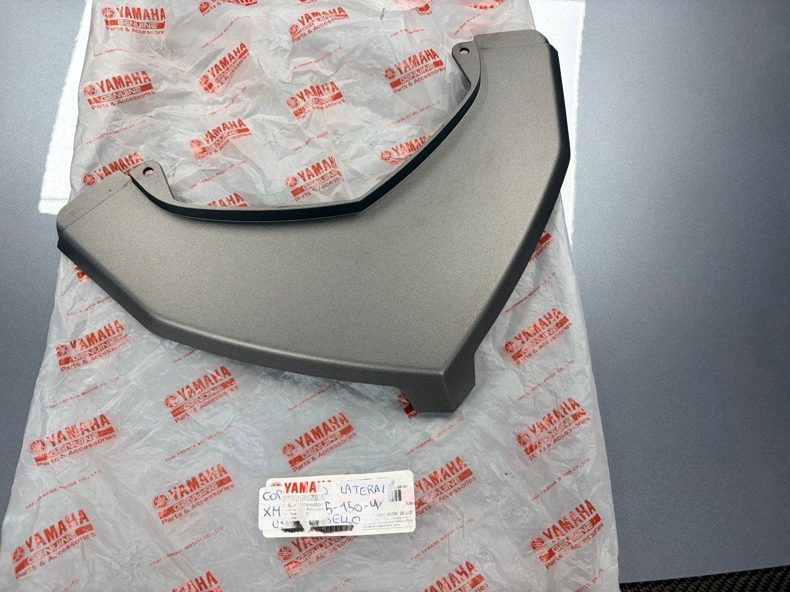 Orgineel nieuw achter kapje yamaha x max xmax 400 2012/2017, Ophalen of Verzenden, Nieuw