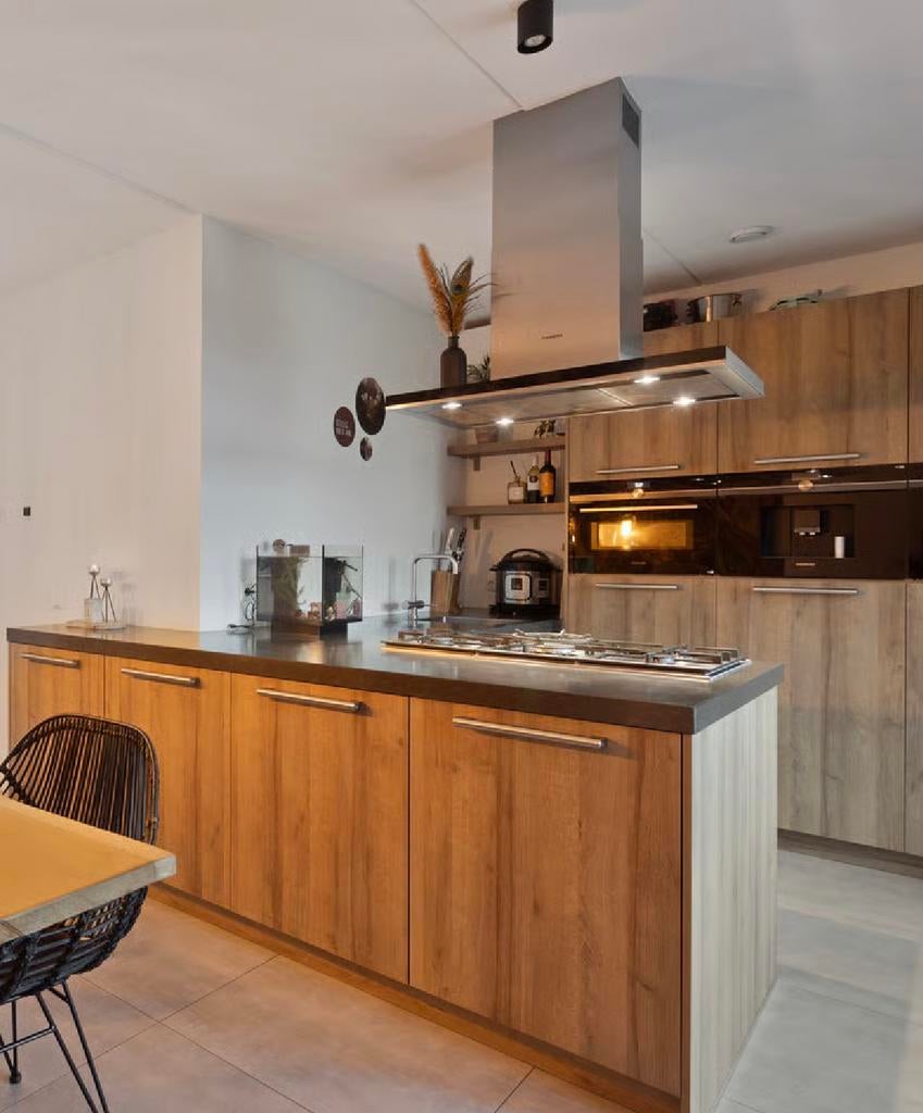 Nette U keuken uit 2019 met Siemens studioline apparatuur, Ophalen, Gebruikt, Composiet, U-keuken
