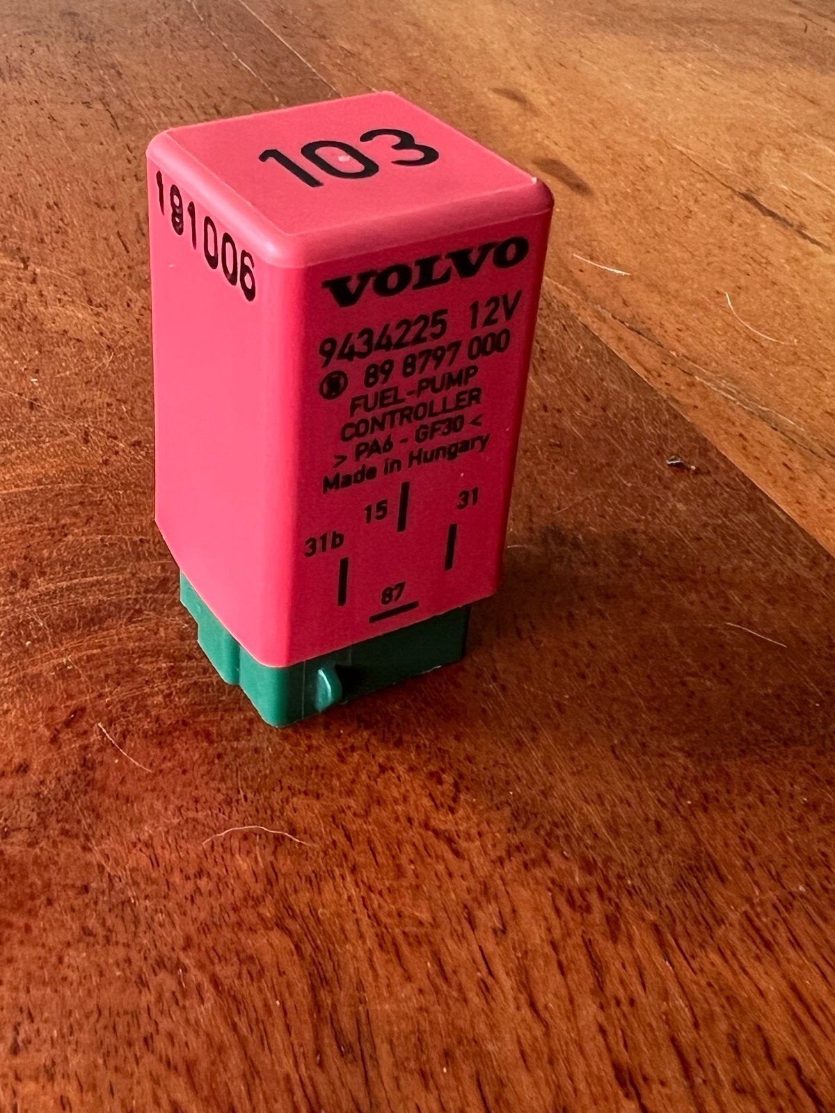 Origineel Volvo brandstofpomp relais  9434225, Ophalen of Verzenden, Volvo