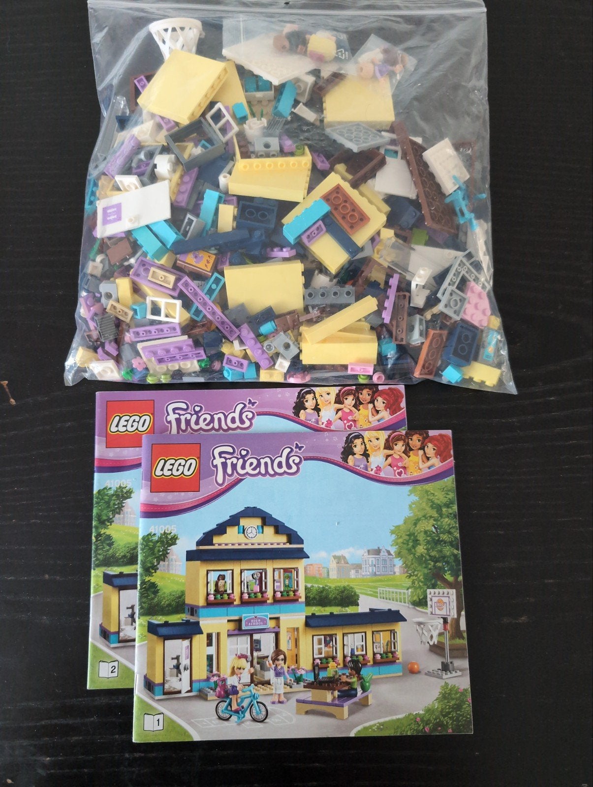 LEGO Friends Heartlake City School (41005) complete set, Gebruikt, Lego, Friends, Ophalen of Verzenden