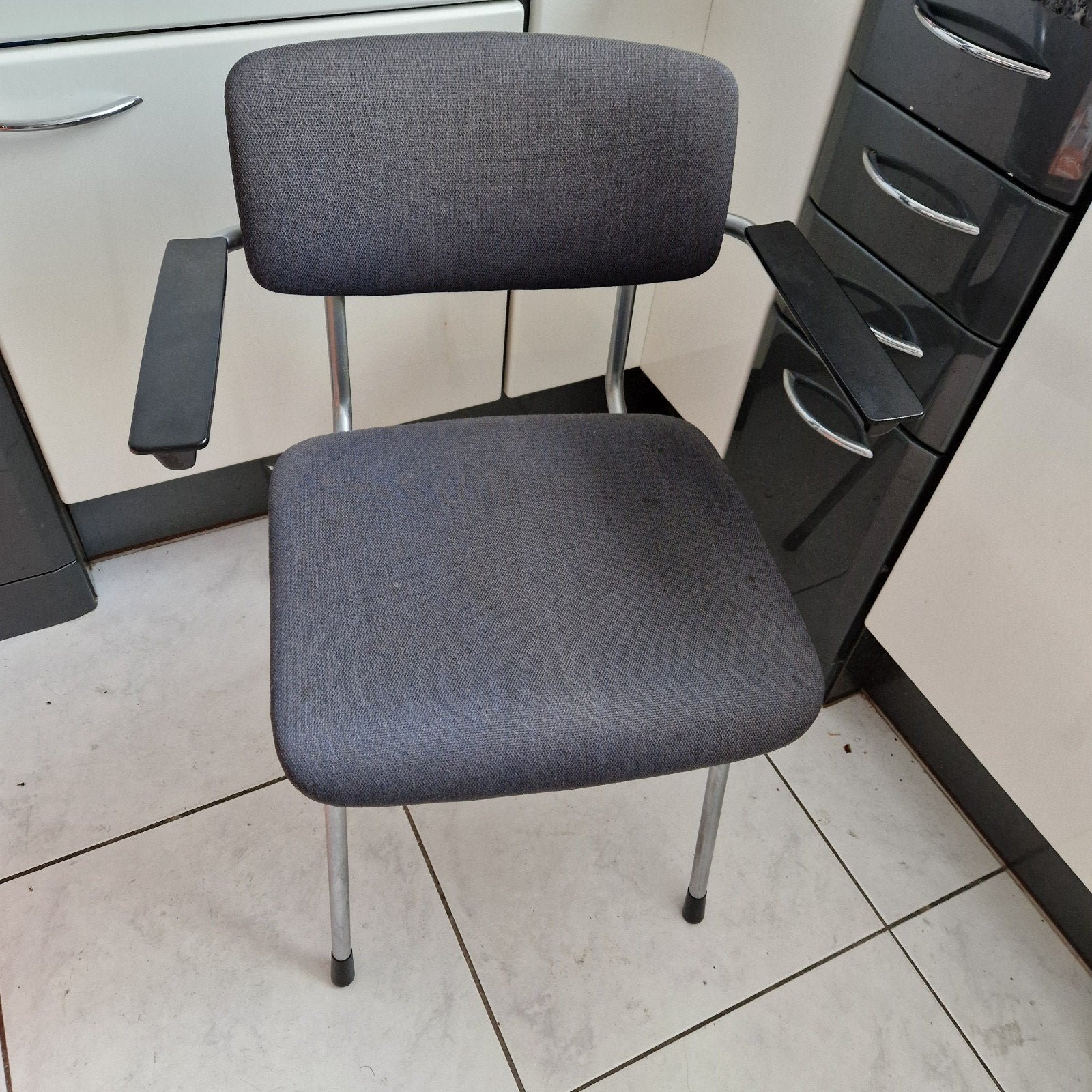 gispen 1235 stoel 1960, Huis en Inrichting, Stoelen, Ophalen, Gebruikt, 60er jaren, Stof