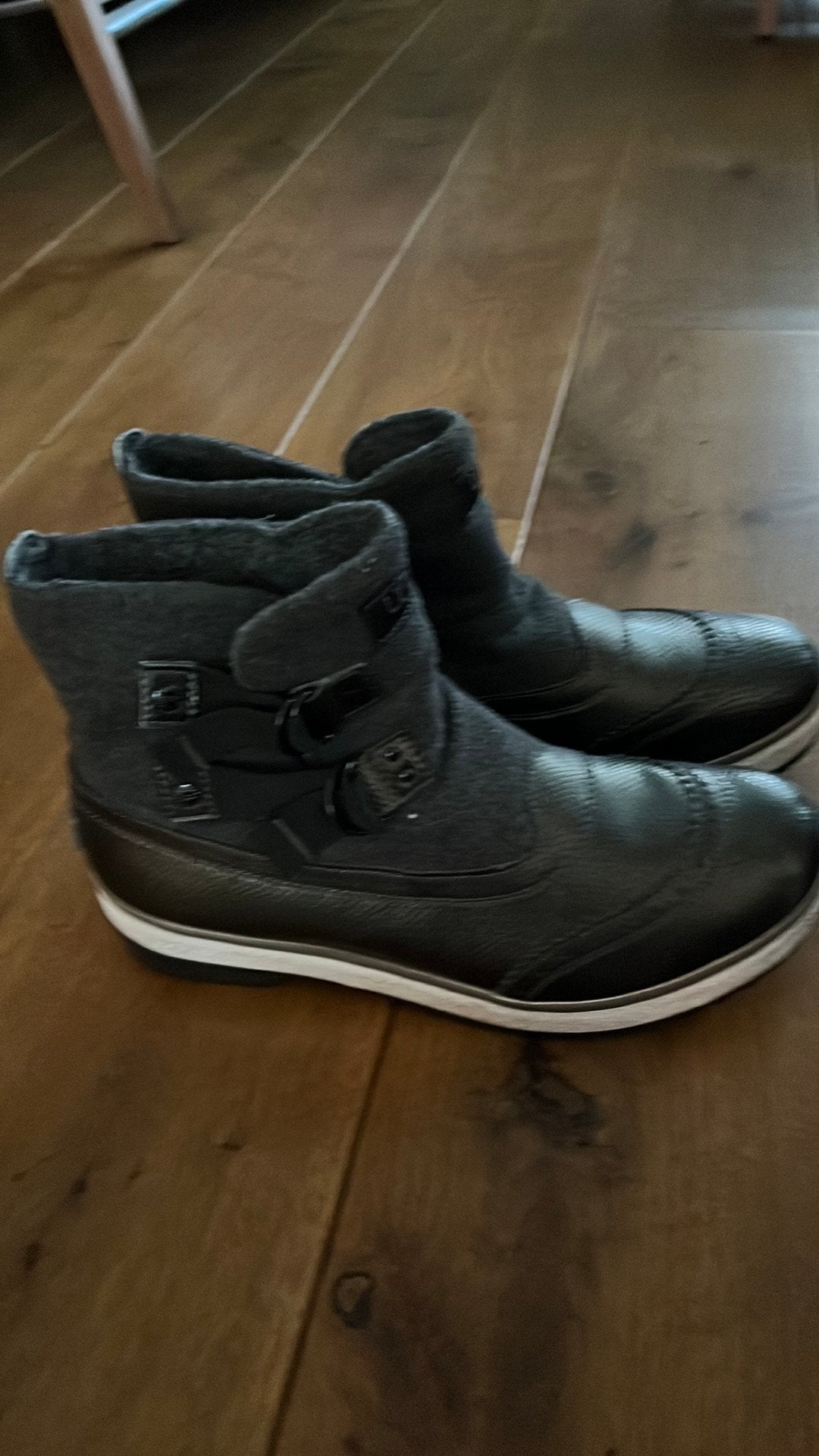 Ugg schoenen dames maat 42, Kleding | Dames, Schoenen, Zwart, Lage of Enkellaarzen, Ophalen of Verzenden, Zo goed als nieuw