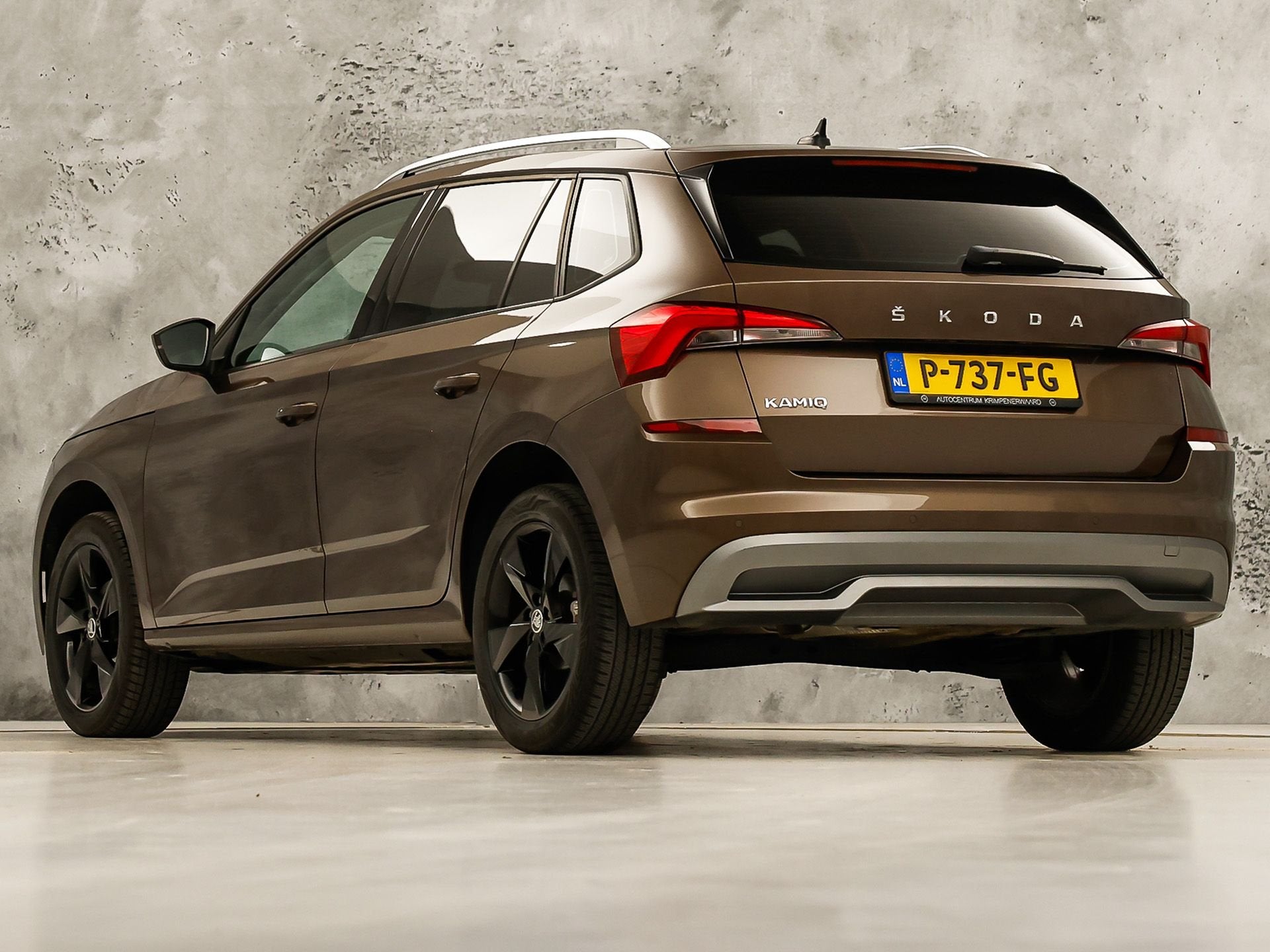 Skoda Kamiq 1.0 TSI Ambition Sport Automaat (APPLE CARPLAY,, 12 maanden, Stof, Gebruikt, Kamiq