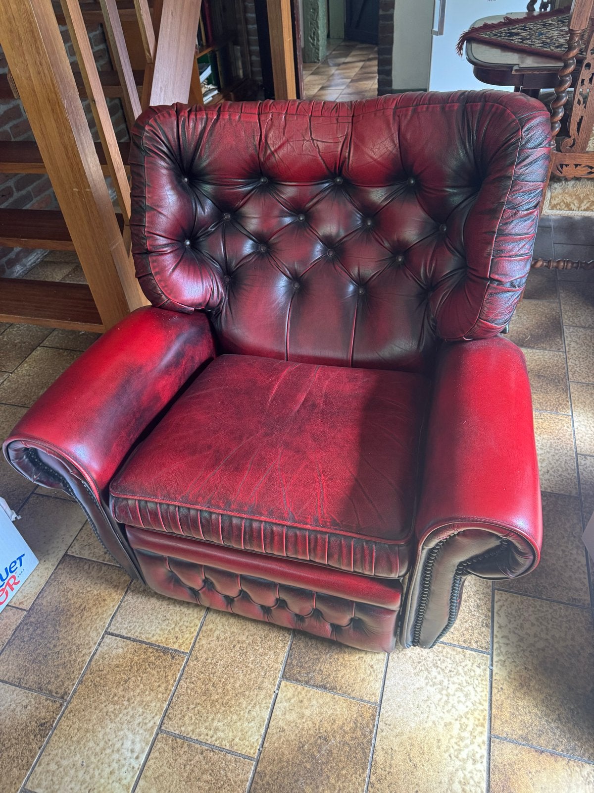 Vintage Rode Leren Fauteuil met Uitklapbare Voetensteun, Ophalen of Verzenden, Gebruikt, Leer, 75 tot 100 cm