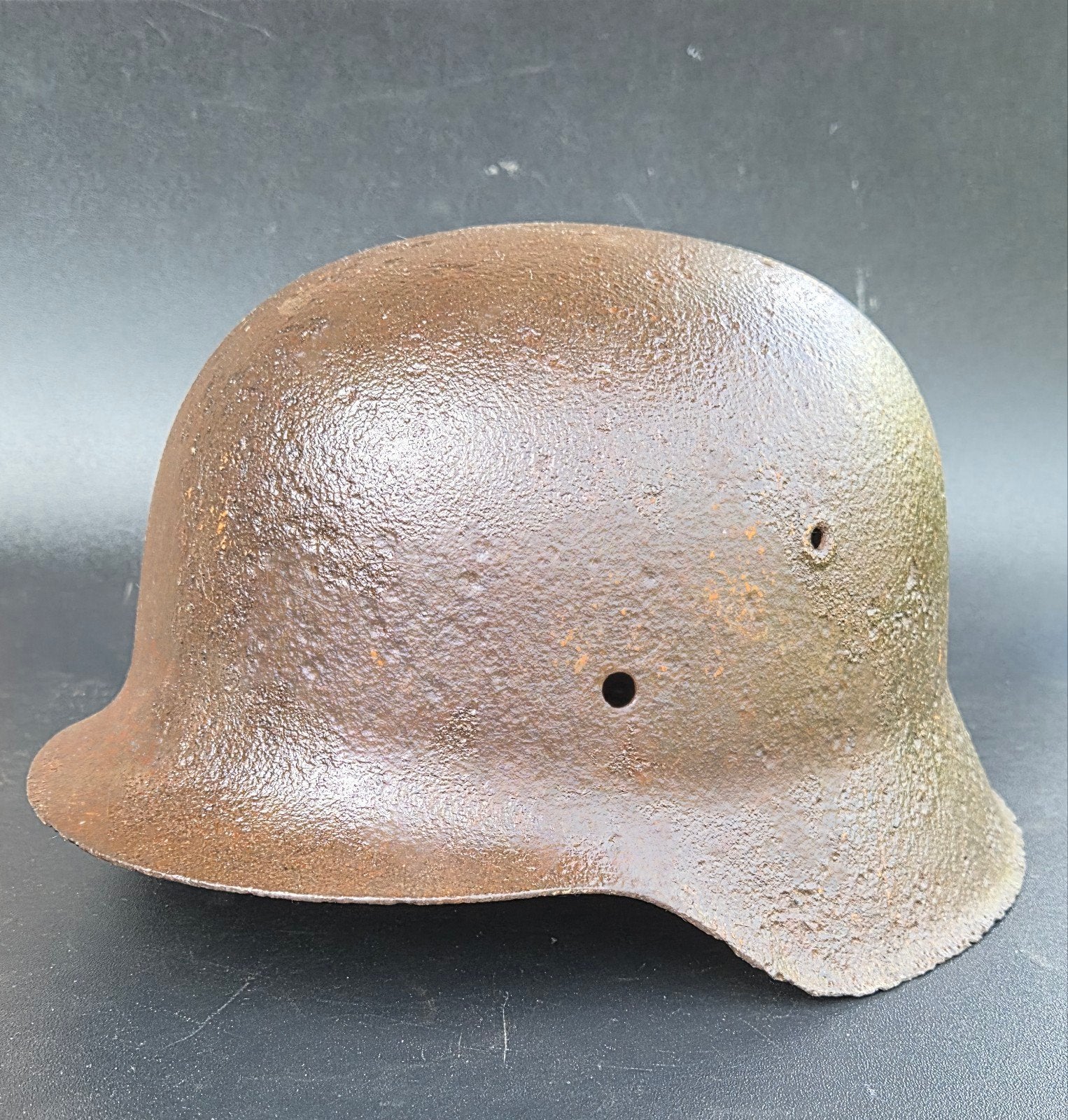 ORIGINELE DUITSE WO2 M42 HELM * ARDENNENOFFENSIEF*, Verzamelen, Ophalen of Verzenden, Duitsland, Helm of Baret