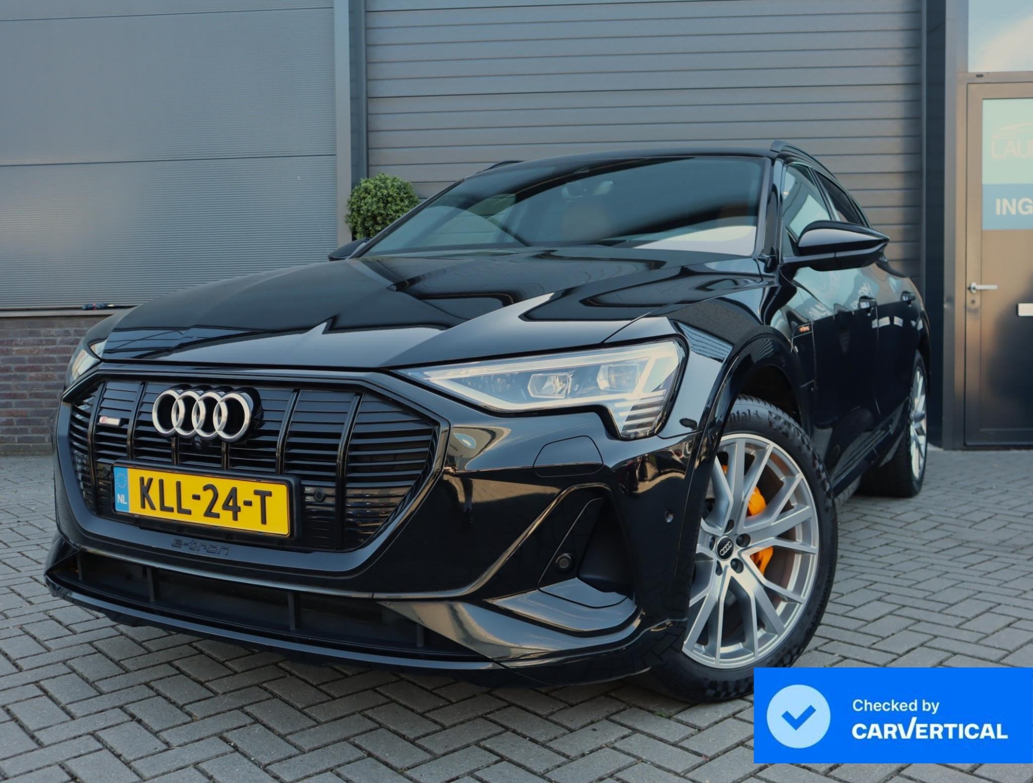 Audi e-tron e-tron 55 quattro advanced Pro Line Plus 95 kWh, Automaat, 95 kWh, Zwart, Leder