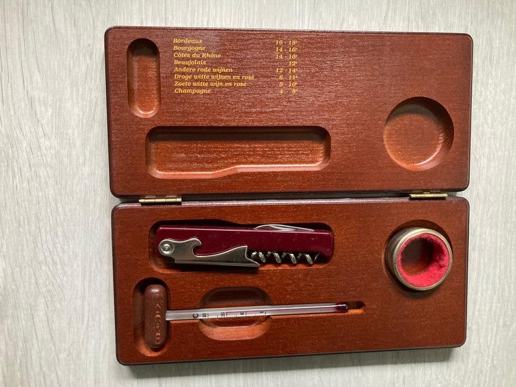 3 Delig Vintage Wijn Accessoire Set NIEUW., Ophalen of Verzenden, Nieuw, Overige gebieden, Overige typen