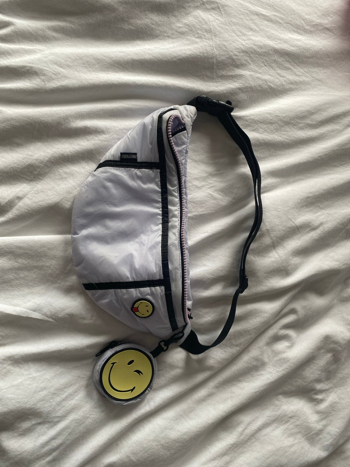 Lichtpaarse heuptas met smiley-hanger, Ophalen, Gebruikt, Paars, Overige typen