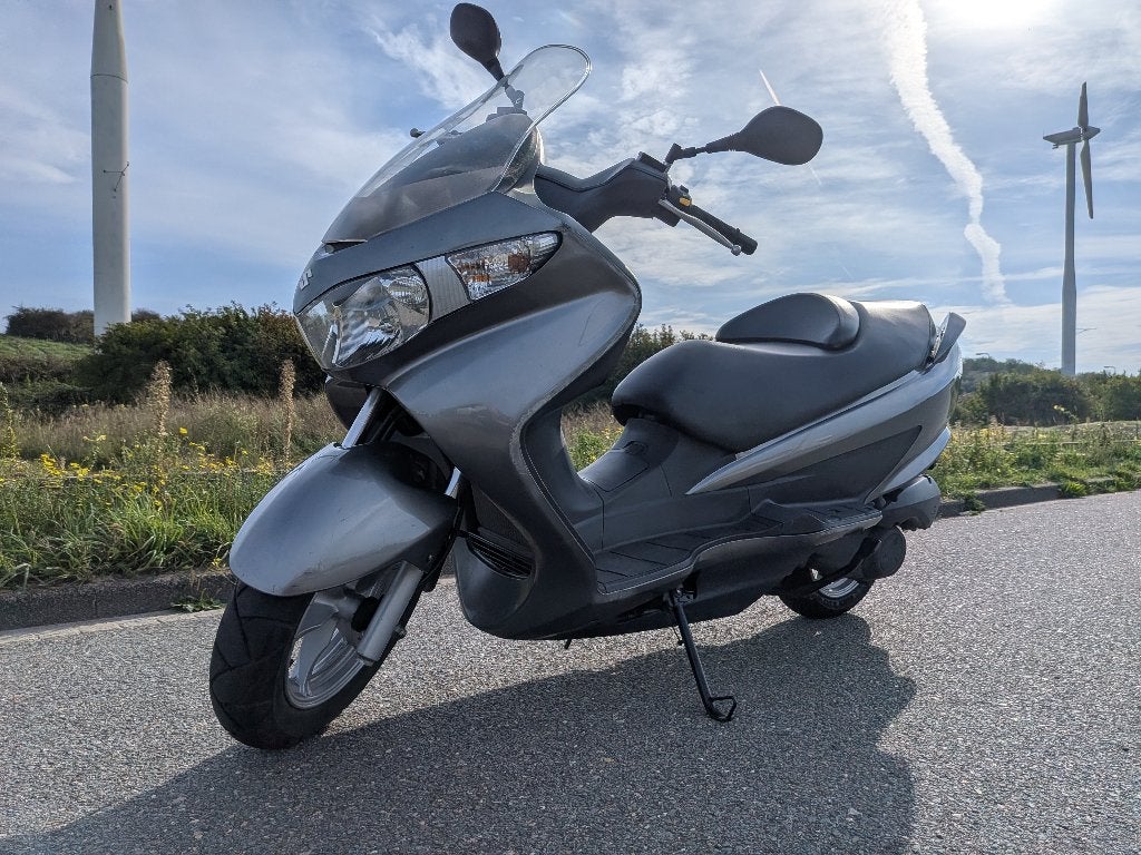 Suzuki Burgman 200 (2007) | 3.500 km | Eerste eigenaar, Motoren, Scooter, Gebruikt, Particulier, Minimaal motorrijbewijs A2