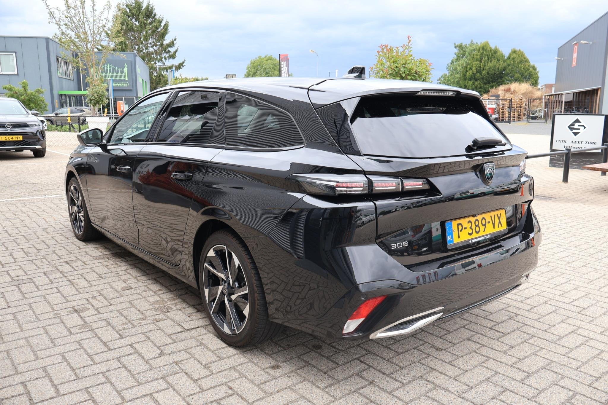 Peugeot 308 SW 1.2 PureTech Allure Pack Business 1e Eigenaar, Voorwielaandrijving, 1199 cc, Leder en Stof, Origineel Nederlands