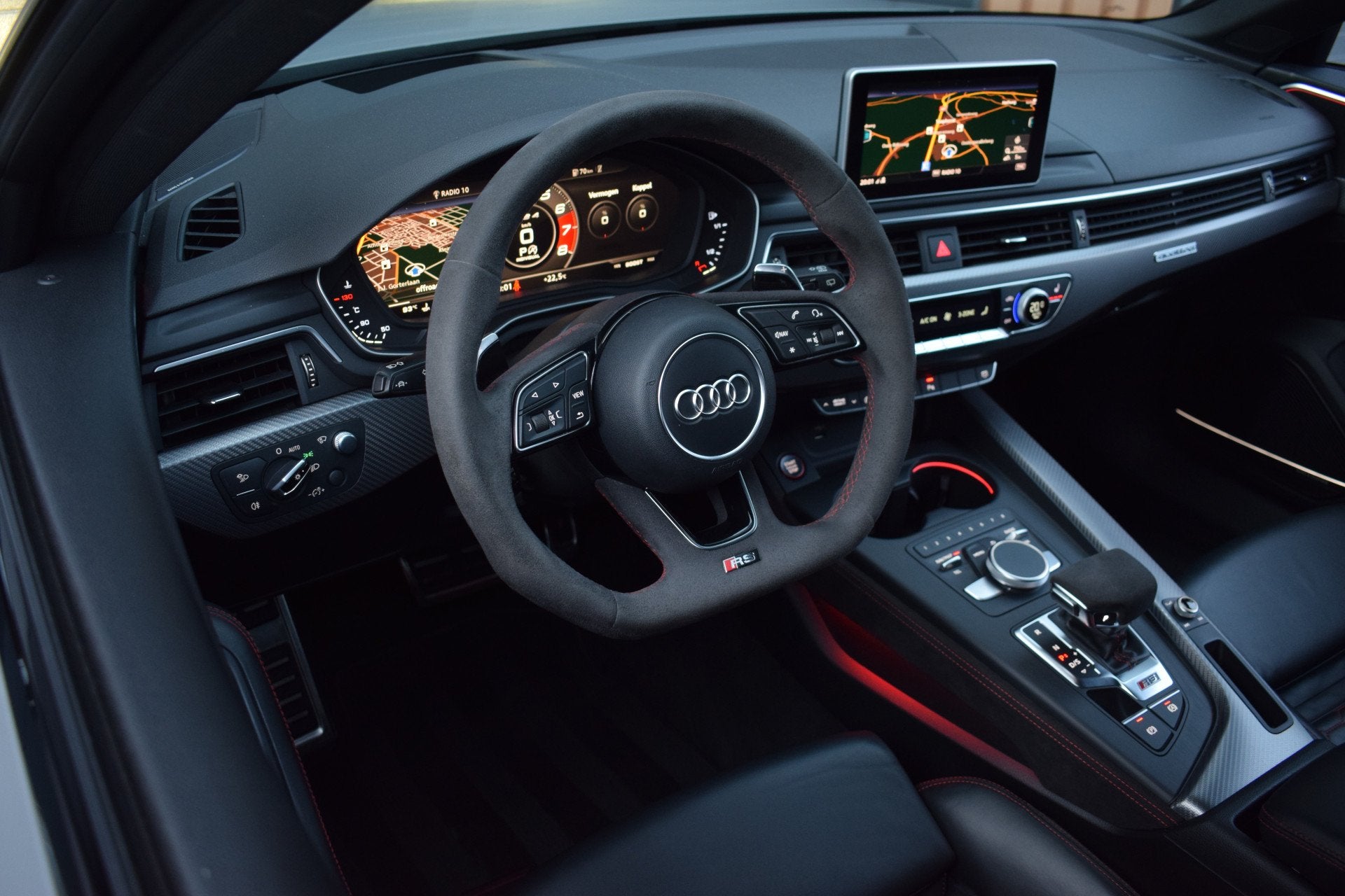 Foto 52 van Audi RS4 2.9 TFSI 450pk Quattro Pano | HUD | Milltek | 360 c