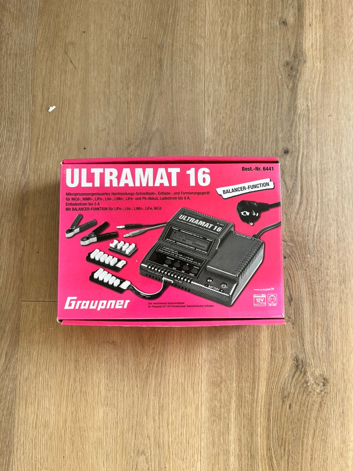 Graupner Ultramat 16 charger, Ophalen of Verzenden, Zo goed als nieuw, Groter dan 1:32