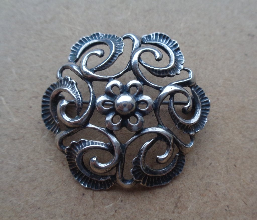 zilveren antieke ronde broche [356], Sieraden, Tassen en Uiterlijk, Antieke sieraden, Verzenden, Zilver, Broche