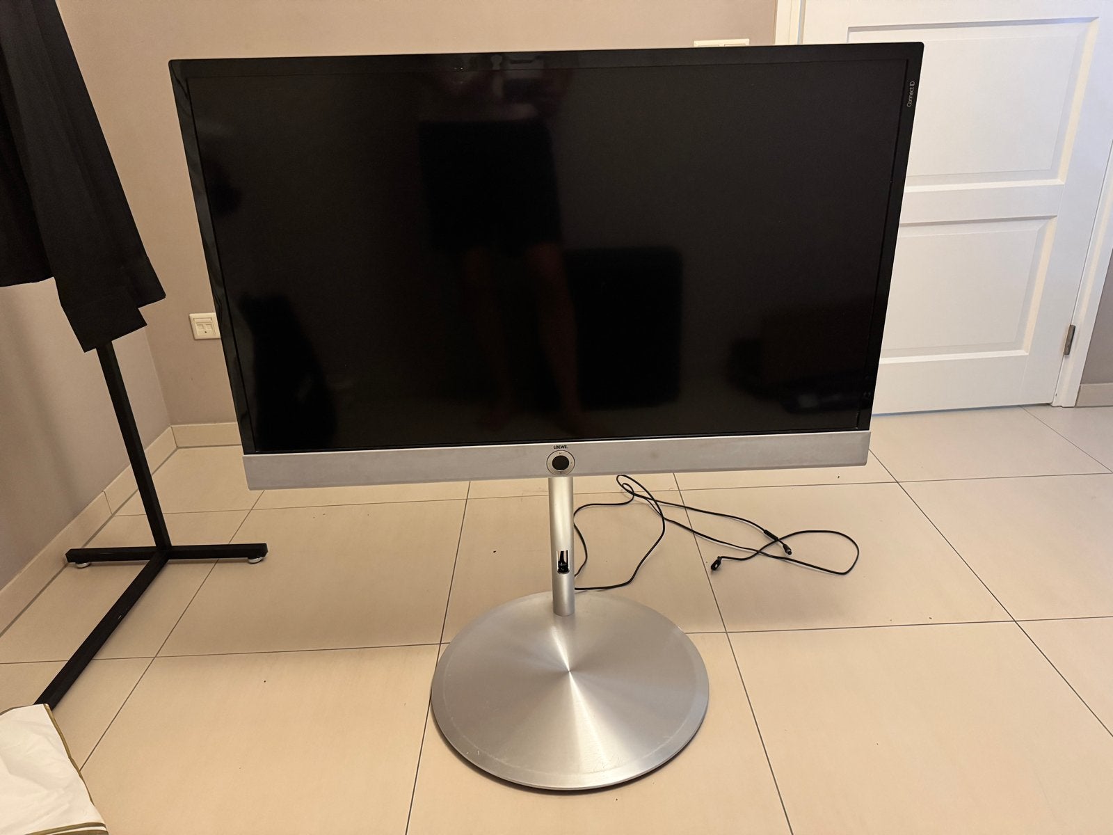 Loewe Connect ID 46 DR+ Full HD TV - Zilver, Ophalen, 50 Hz, 100 cm of meer, Smart TV
