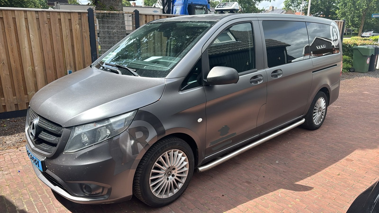 Mercedes-Benz Vito 8 persoons, Auto's, Mercedes-Benz, Particulier, Diesel, MPV, Geïmporteerd, Geel, Ophalen