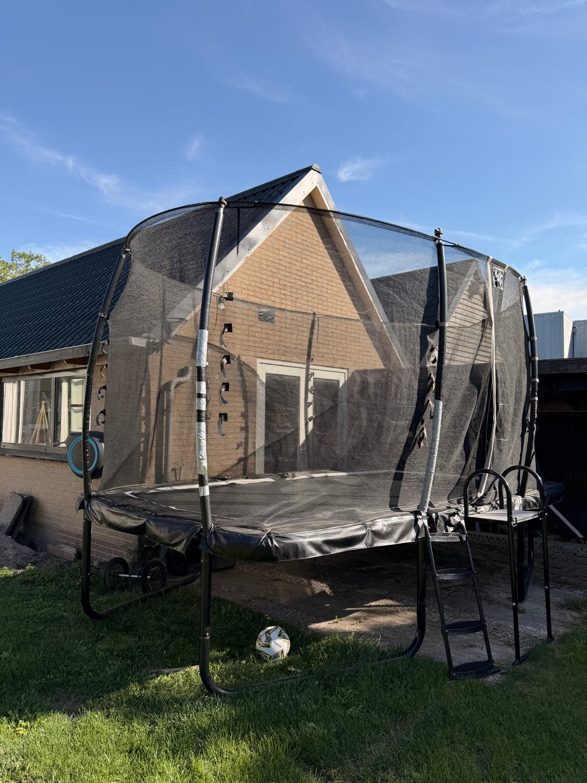 Exit Trampoline 4 x 2,5 meter met veiligheidsnet, Ophalen, Gebruikt