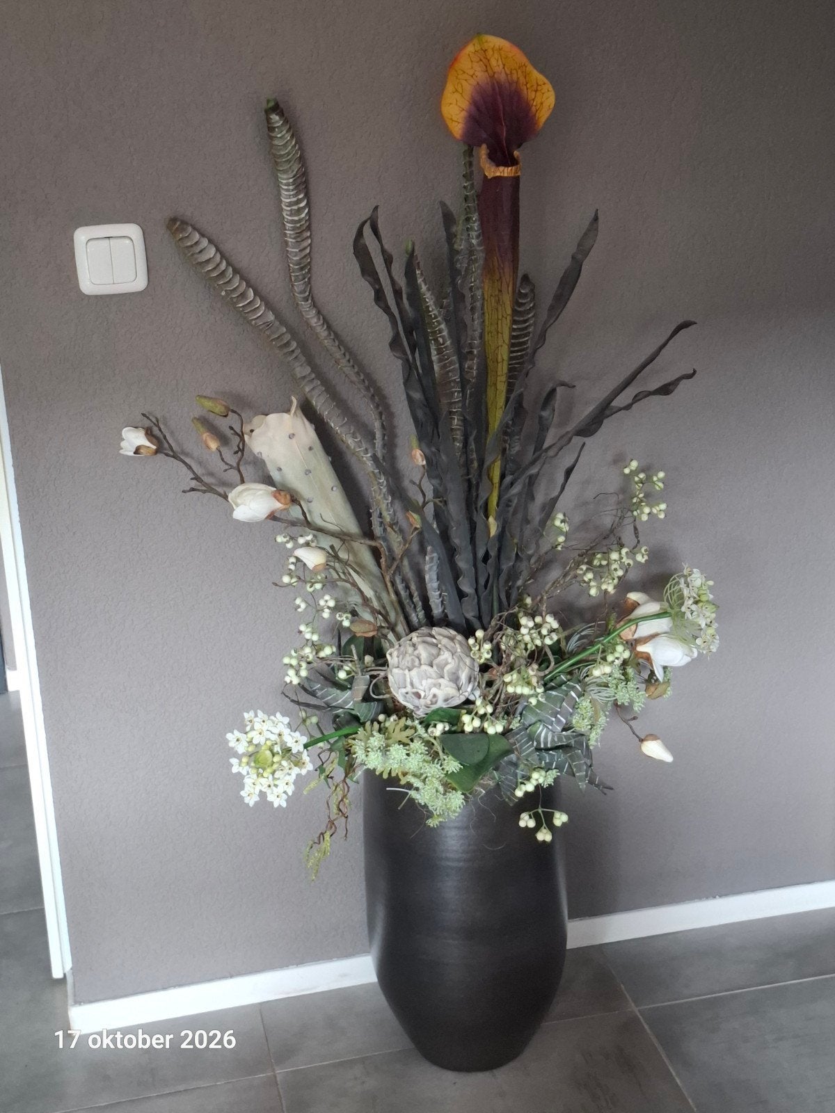 Groot zijden bloemstuk in vaas, Binnen, Met pot of vaas, Zijde, Ophalen of Verzenden