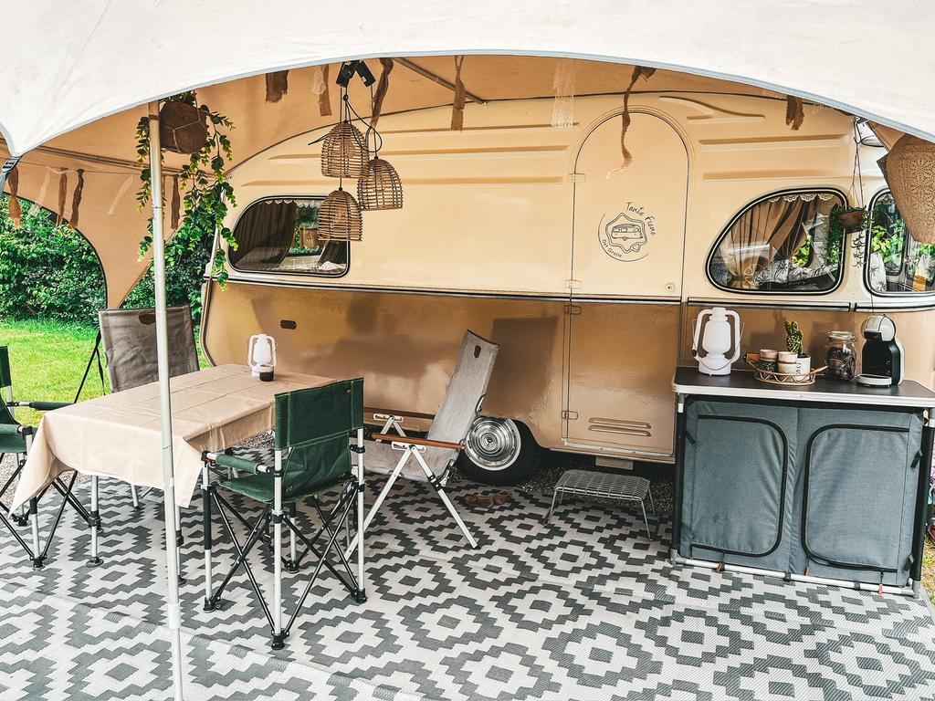 Tent tapijt, Caravans en Kamperen, Ophalen of Verzenden, Zo goed als nieuw, Tot en met 5