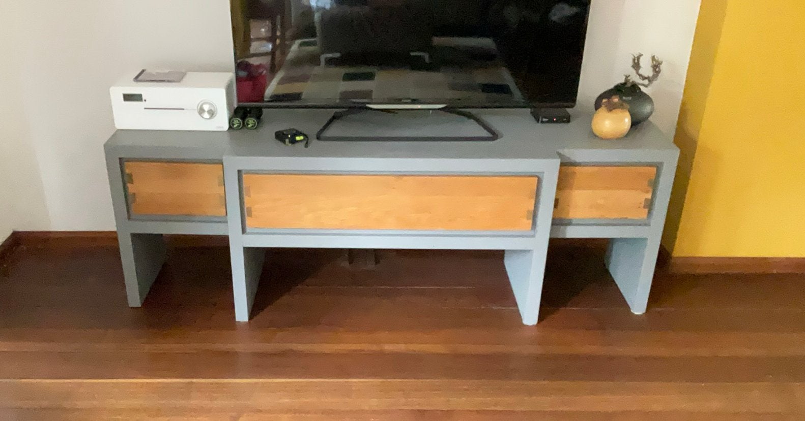 Modern TV meubel / dressoir - 170 cm breed, Ophalen, Gebruikt, 150 tot 200 cm, Minder dan 100 cm