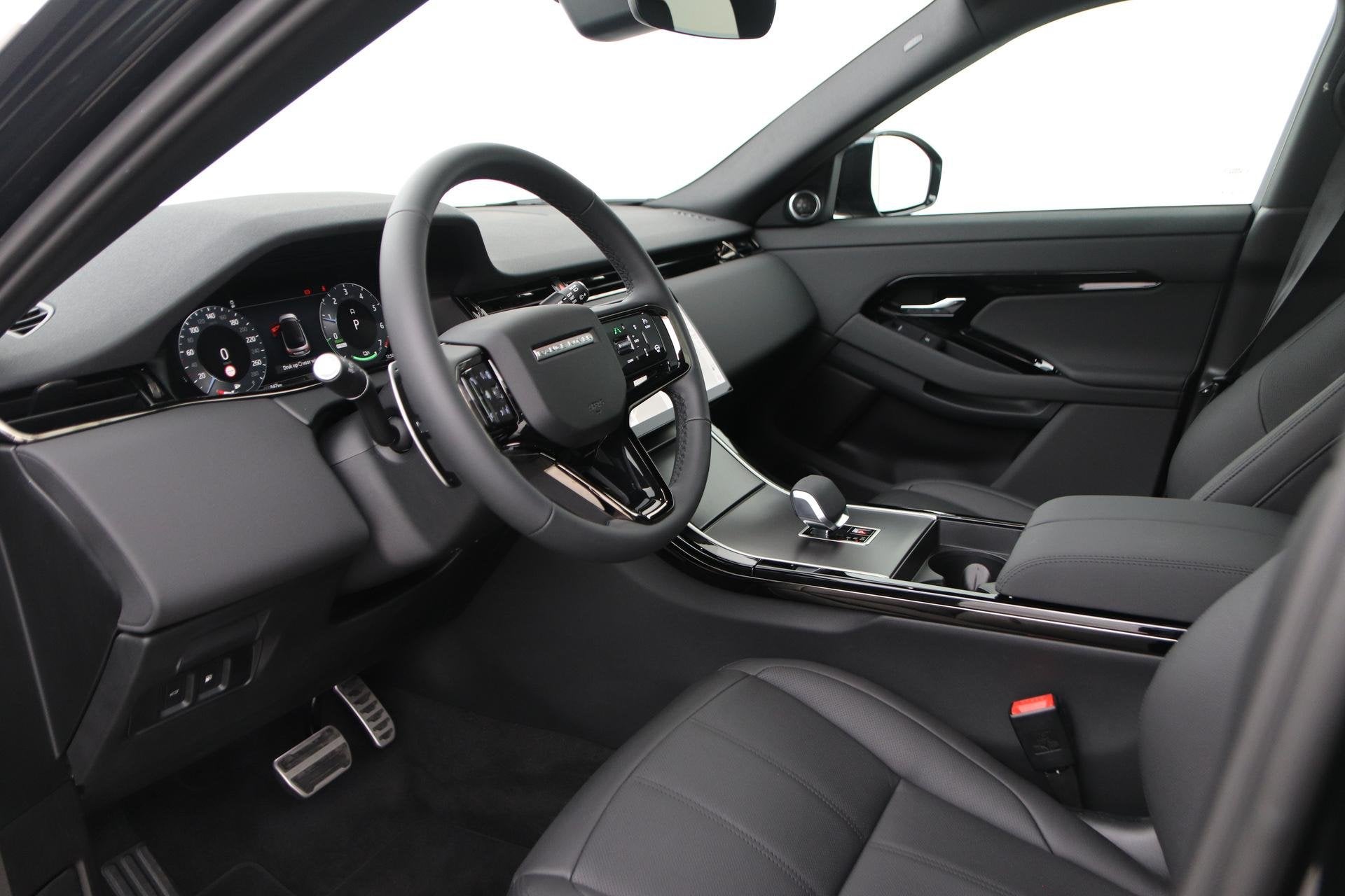 Land Rover Range Rover Evoque 1.5 P270e PHEV AWD Dynamic SE, Auto's, Land Rover, Automaat, Euro 6, 15 kWh, Zwart