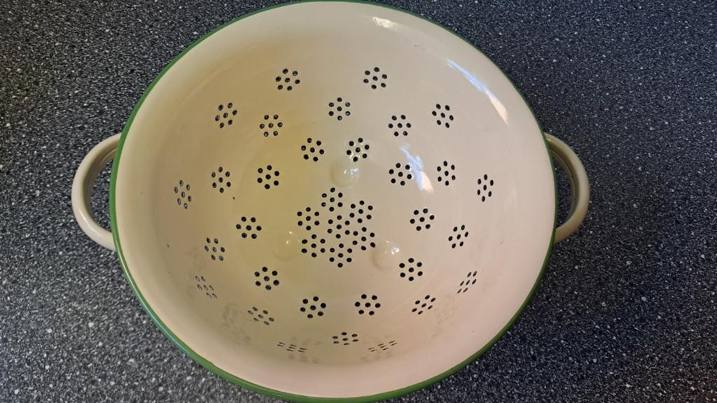 Vintage vergiet groen- beige, Verzamelen, Retro, Ophalen of Verzenden, Huis en Inrichting