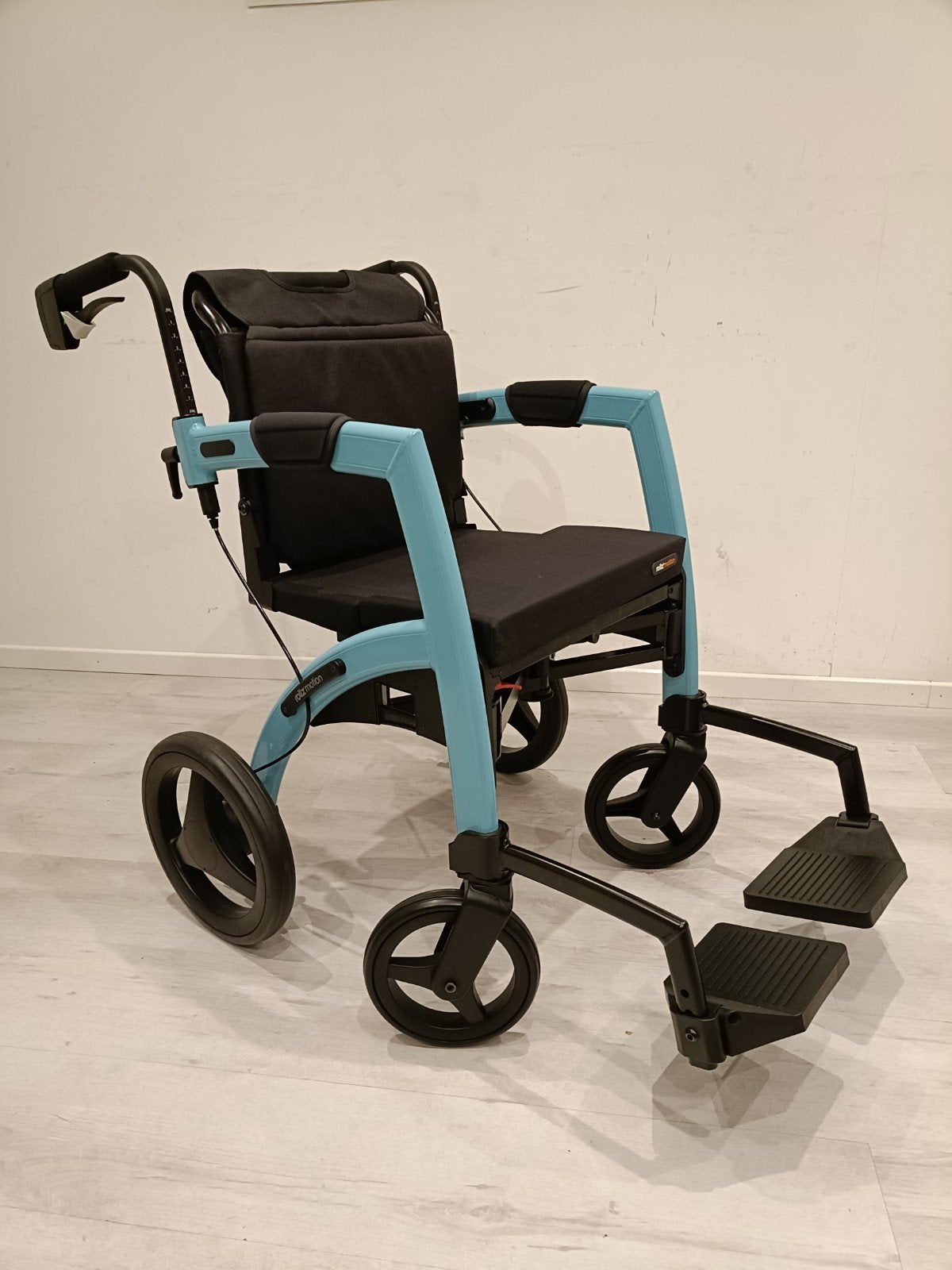Rollz Motion Small rollator en rolstoel in één ZGAN!, -, -, Zo goed als nieuw, Rollz International