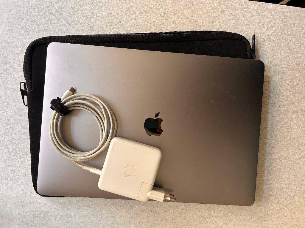 MacBook Pro 2017 te koop – Space Grey, 15,4 inch, MacBook Pro, Gebruikt, 2 tot 3 Ghz, 512 GB