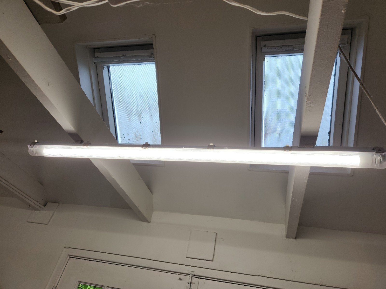 3 LED TL lampen Praxis, 130 cm, incl. bevestigingsmateri, Ophalen, Gebruikt, Industrieel