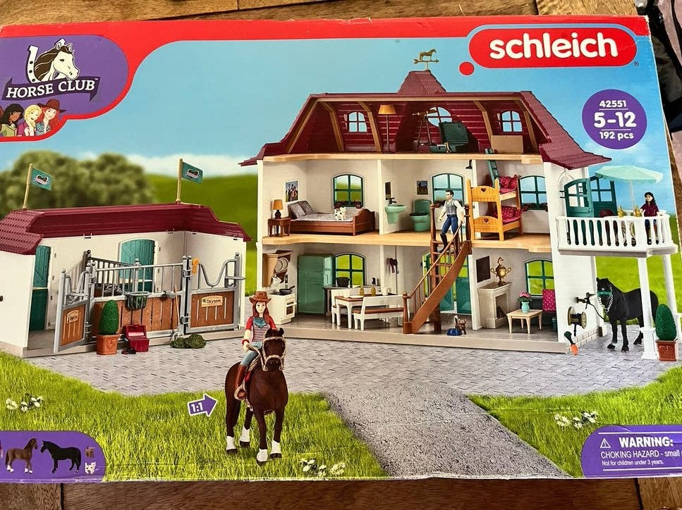 Schleich paardenhuis/boerderij met stal + extra paardjes, Kinderen en Baby's, Speelgoed | Overig, Ophalen, Gebruikt, Jongen of Meisje