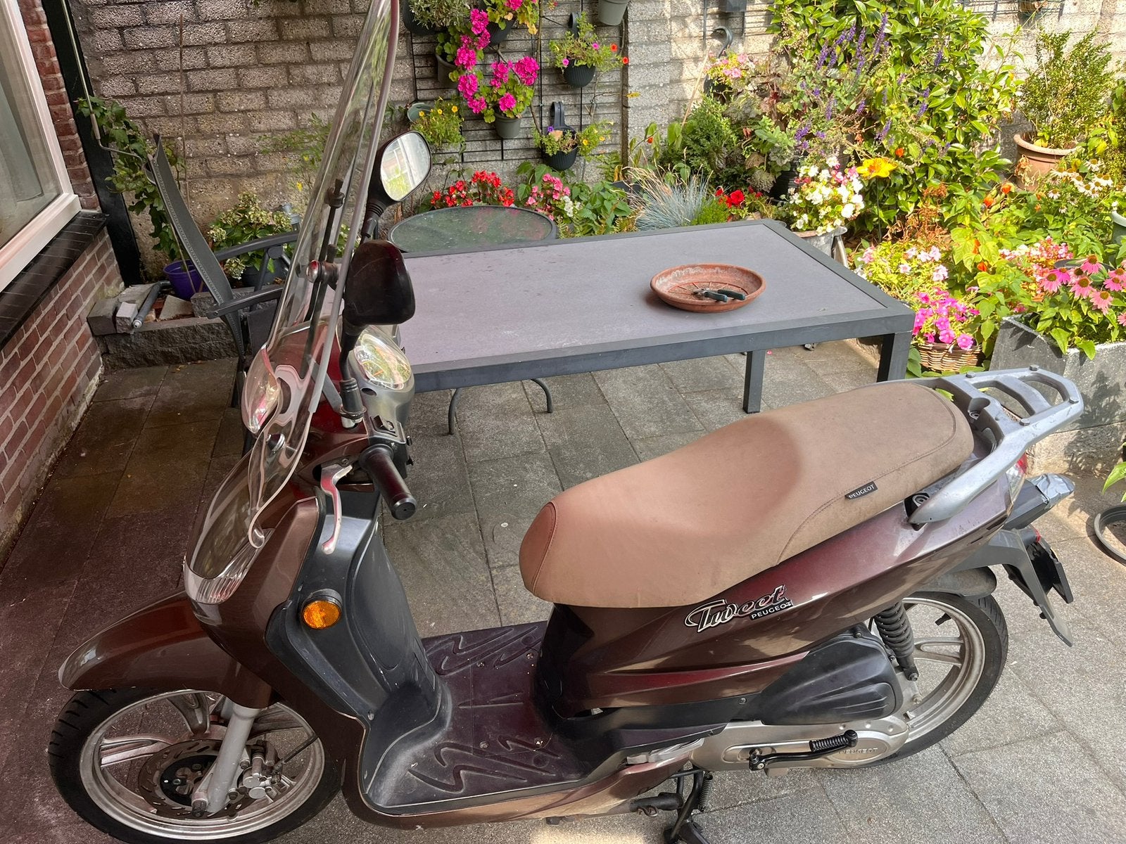 Scooter Peugeot Tweet  (nieuw windscherm), Ophalen, Gebruikt, Benzine, Peugeot