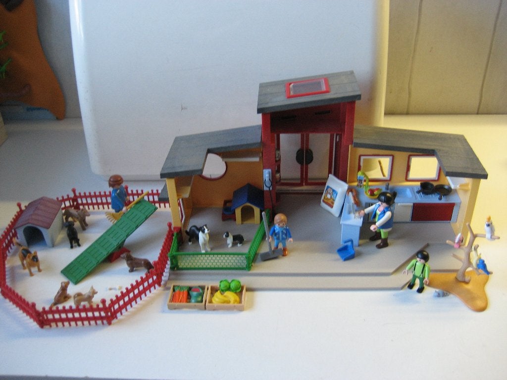 playmobil 9275  dierenopvang met veel dieren, Kinderen en Baby's, Speelgoed | Playmobil, Ophalen of Verzenden, Zo goed als nieuw