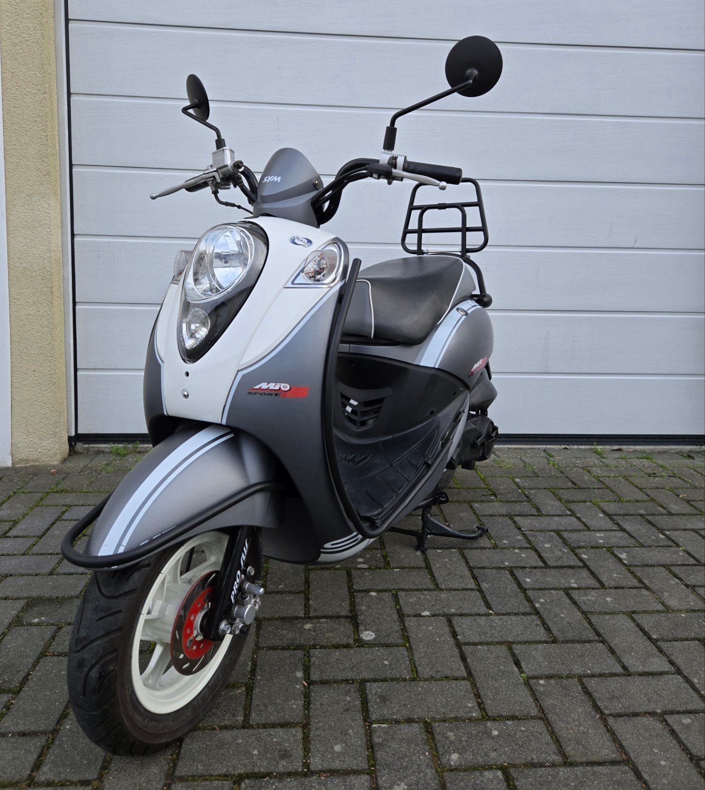 SYM MIO 100 CC UNIEK EN NIEUWSTAAT!!!, Fietsen en Brommers, Scooters | SYM, Zo goed als nieuw, Mio, Benzine, Ophalen