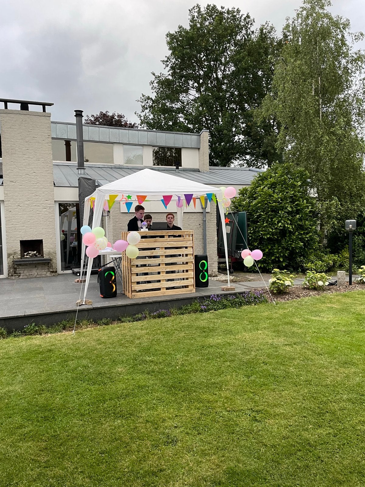DJ-booth voor evenementen en feesten, Ophalen, Gebruikt