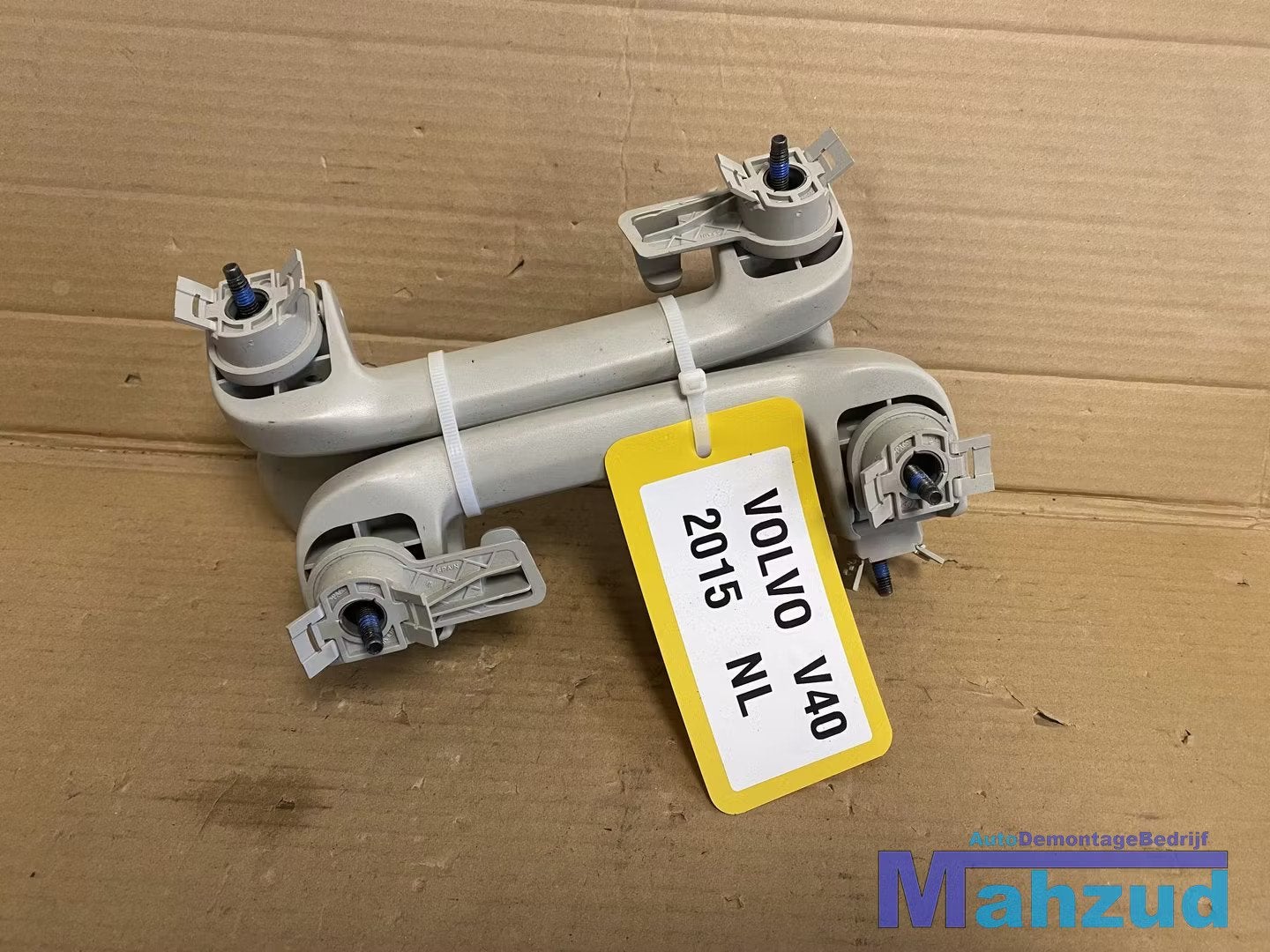 VOLVO V40 Hemel handgreep 2012-2019, Gebruikt, Gunnar Engellaus vag 8
405 31  Gothenburg, SE, Info@volvocars.com, Ophalen of Verzenden