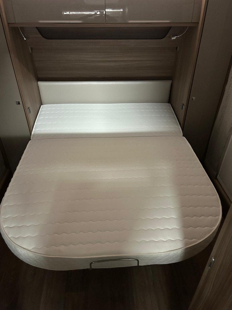 Matras queensbed Fendt caravan, nieuw, Ophalen, Nieuw