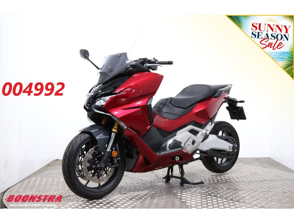 Honda Forza 750 ABS DCT 9.215 km! (bj 2021), Motoren, Motoren | Schademotoren, Honda, Dopplerlaan 4
9207HC  DRACHTEN, NL, Scooter