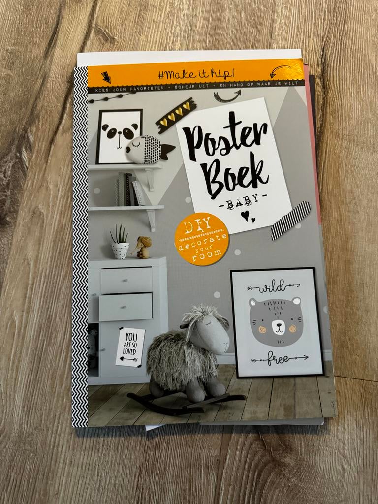 Poster Boek Baby - DIY Decorate Your Room, Boeken, Ophalen of Verzenden, Gelezen, Uitklap-, Voel- of Ontdekboek, 0 tot 6 maanden