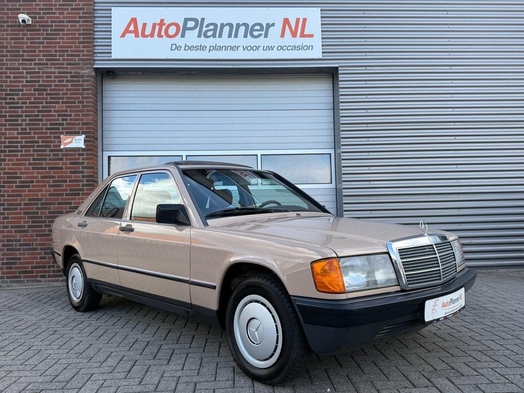 Mercedes-Benz 190-serie 2.0! Belastingvrij! Schuifdak!, Auto's, Mercedes-Benz, Gebruikt, 4 cilinders, Beige, Origineel Nederlands