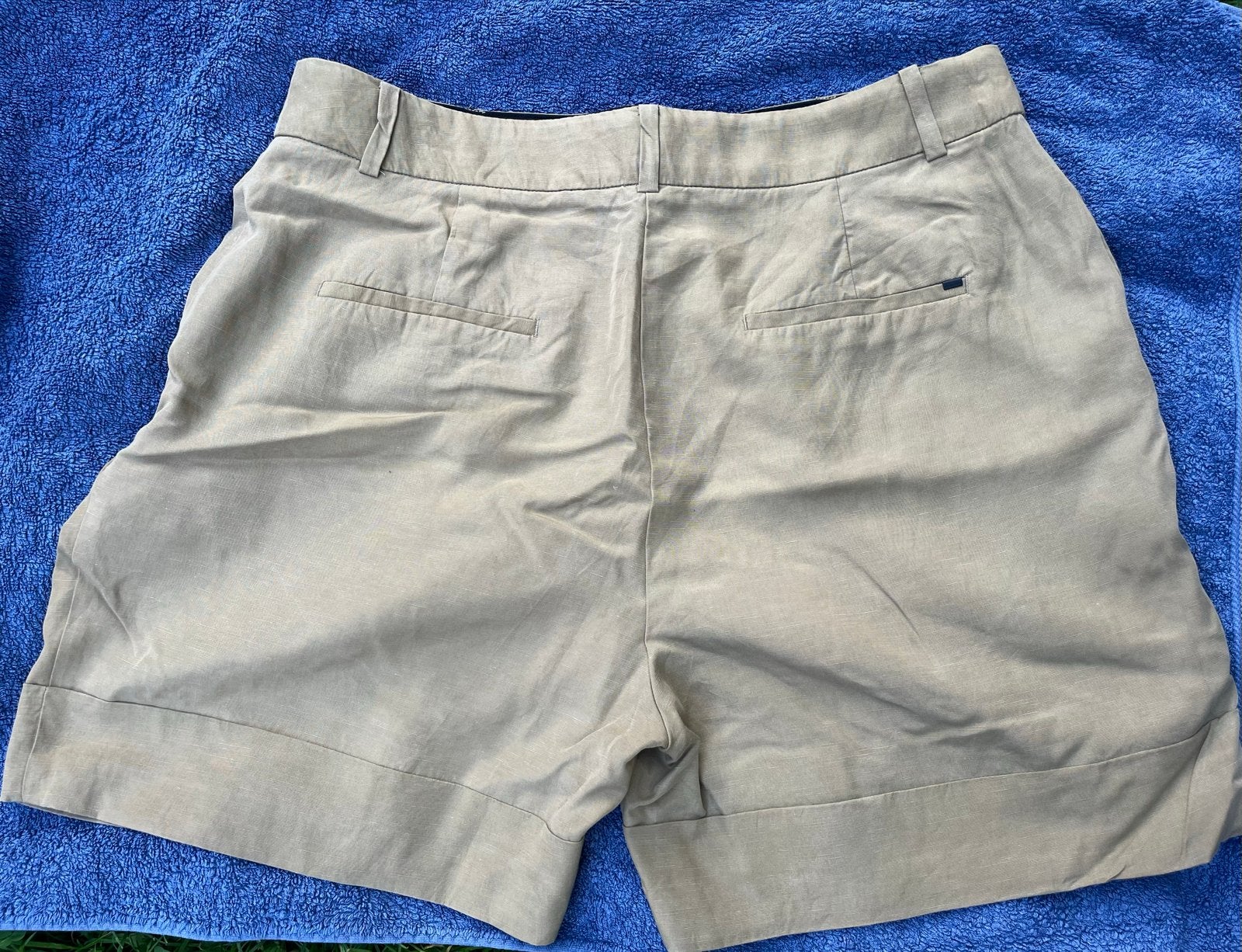 Allsaints Deri Lyn short, maat UK14 US10 EUR 42, Kort, Beige, Maat 42/44 (L), Ophalen of Verzenden