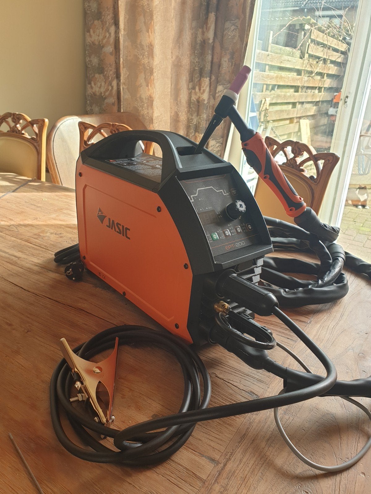 Jasic TIG-lasapparaat te huur, Ophalen, Nieuw, 150 tot 250 ampère, Tig