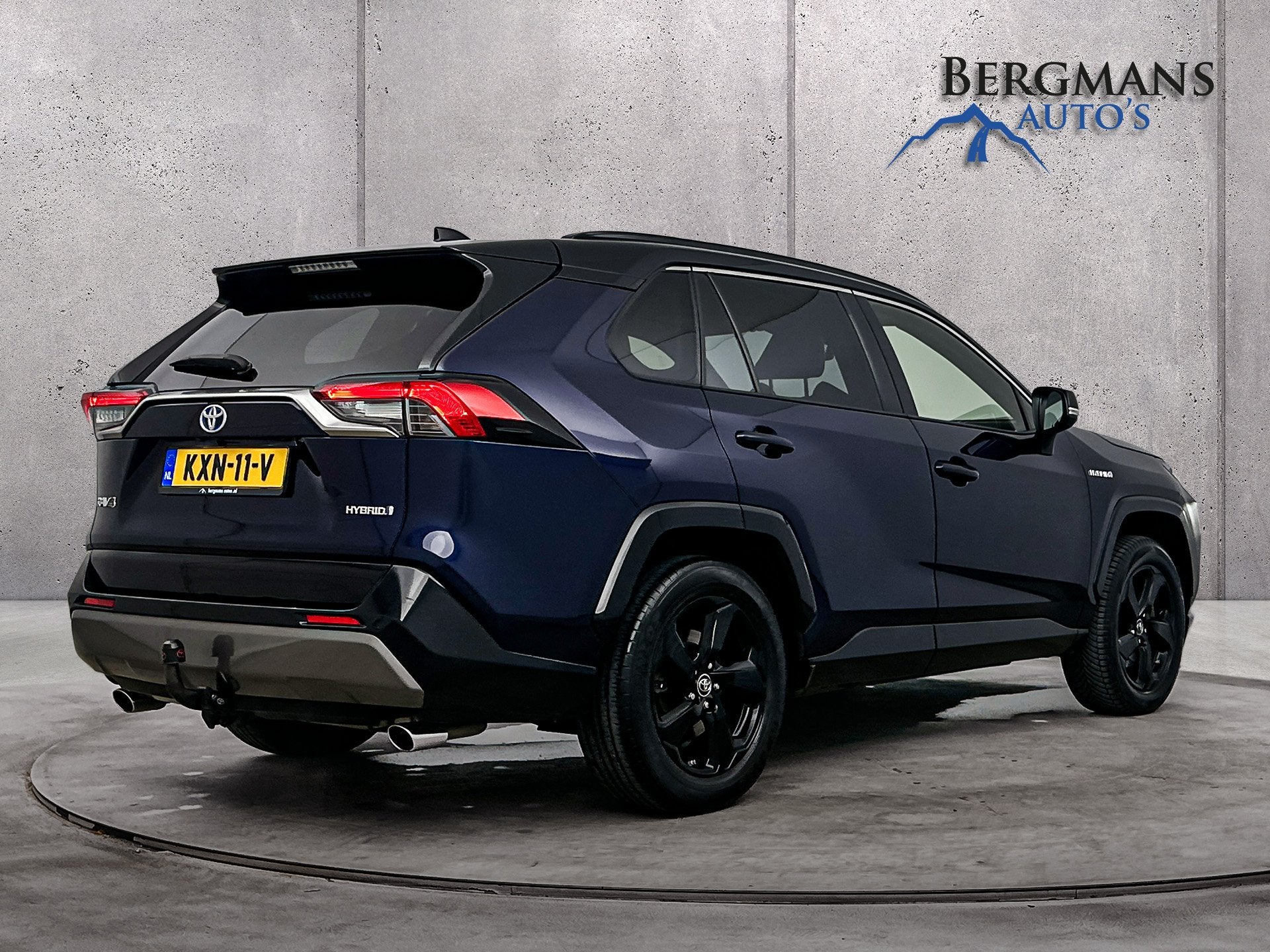 Toyota RAV4 2.5 Hybrid First Edition // TREKHAAK // DEALERON, Dealer onderhouden, Gebruikt, 4 cilinders, 2487 cc
